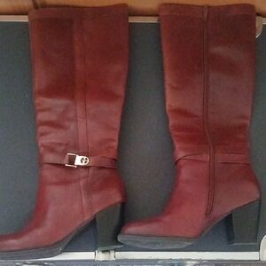 Giani Bernini 100% Leather Burgundy Heeled Boots